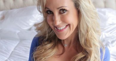 Brandi Love Family Wife Children Dating Net Worth Nationality