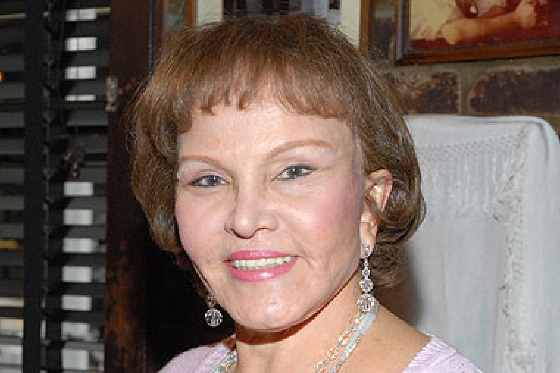 María Elena Holly