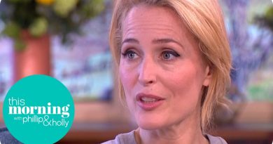 Gillian Anderson Family Wife Children Dating Net Worth Nationality