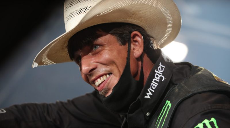 J. B. Mauney Family Wife Children Dating Net Worth Nationality