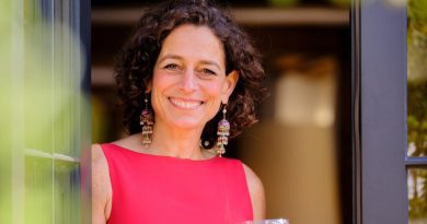 Alex Polizzi